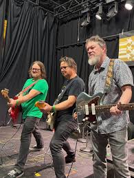 Superdrag playing live